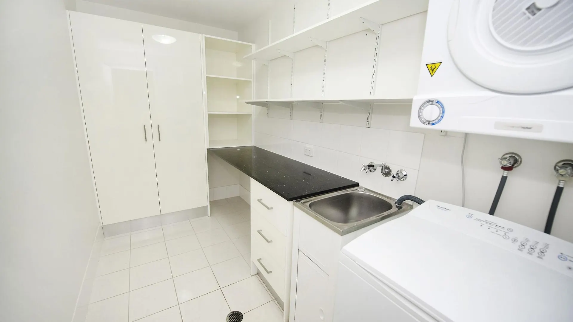Gladstone City Central Apartment Hotel Official 4*,  Australia