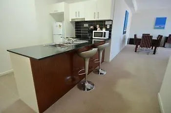 Aparthotel Gladstone City Central Apartment Hotel Official