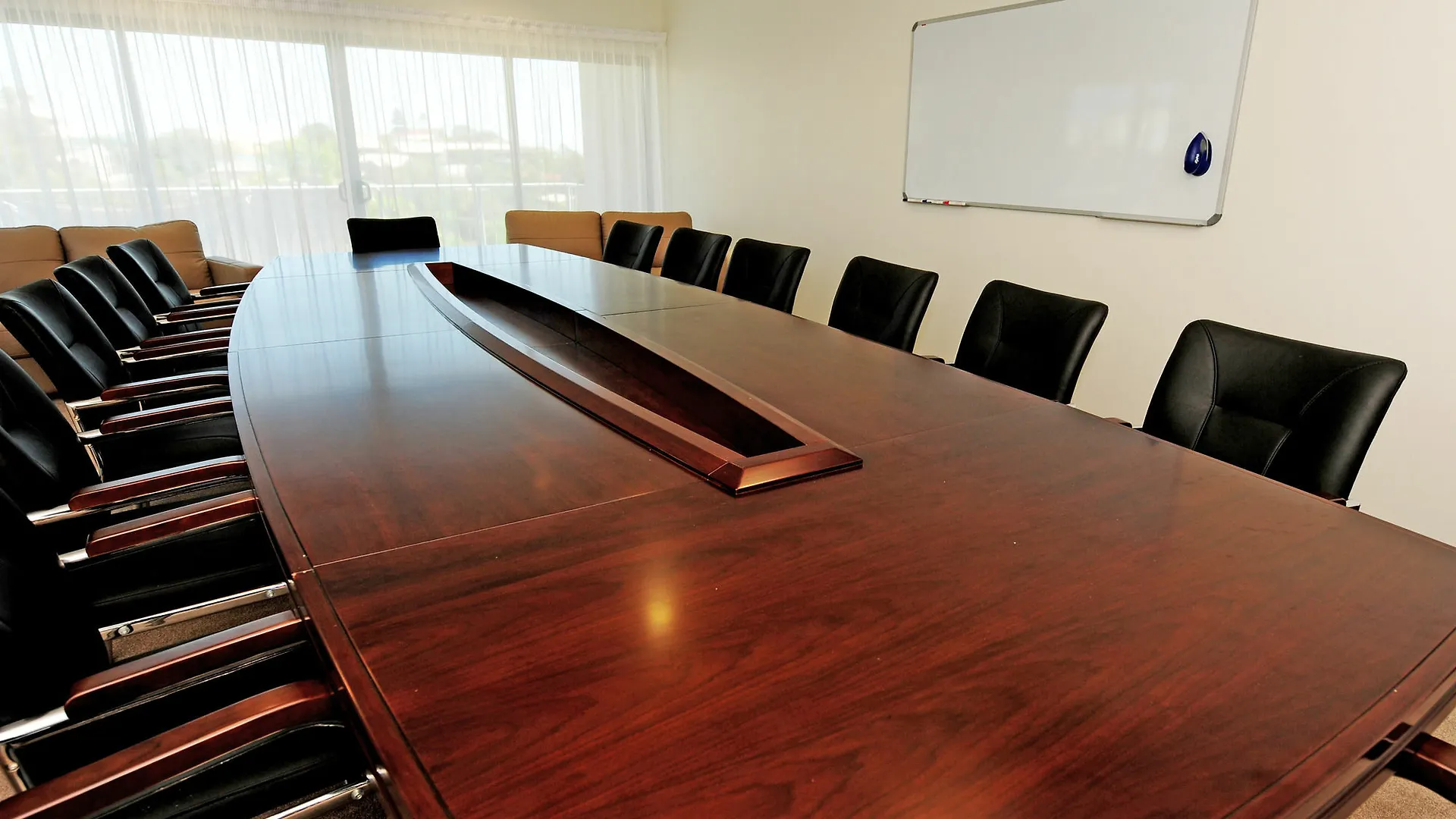 Aparthotel Gladstone City Central Apartment Hotel Official